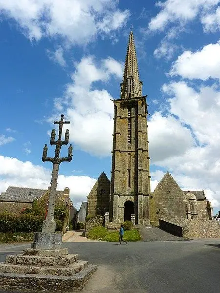 Foto de Iglesia y cementerio de Saint-Yves - Moreau.henri - © Creative Commons (https://creativecommons.org/licenses/by-sa/4.0/deed.fr)