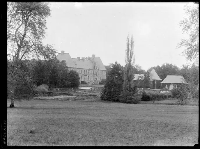 Foto de Castillo de Magnanne - POP Plateforme Ouverte du Patrimoine / Base Mérimée - © Ministère de la Culture (France), Médiathèque du patrimoine et de la photographie, diffusion GrandPalaisRmn Photo