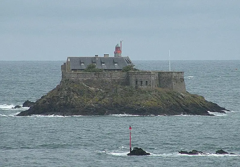 Foto de Harbour Island y su fuerte - Pymouss - © Creative Commons (https://creativecommons.org/licenses/by-sa/4.0/deed.fr)