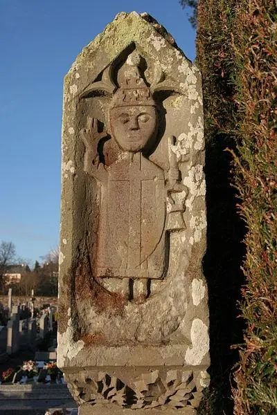 Foto von Kreuz des Steinfriedhofs - Pymouss - © Creative Commons (https://creativecommons.org/licenses/by-sa/4.0/deed.fr)