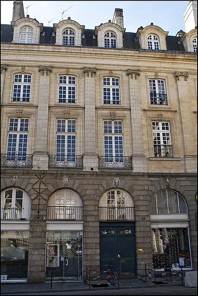 Foto de Edificio - P. Danilo Royet - © Creative Commons (https://creativecommons.org/licenses/by-sa/4.0/deed.fr)
