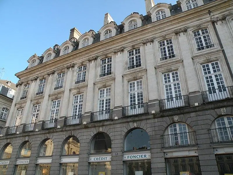 Foto de Edificio - Pymouss - © Creative Commons (https://creativecommons.org/licenses/by-sa/4.0/deed.fr)