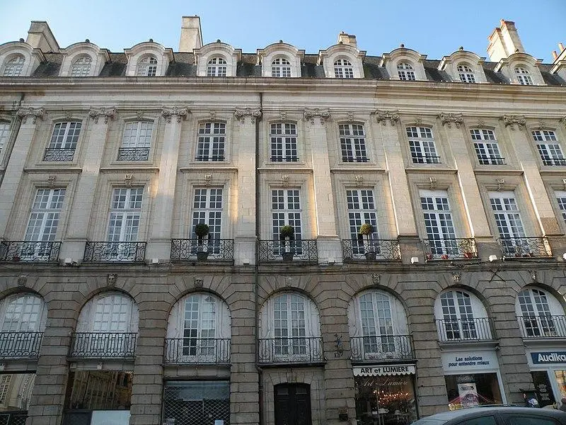 Foto de Edificio - Pymouss - © Creative Commons (https://creativecommons.org/licenses/by-sa/4.0/deed.fr)