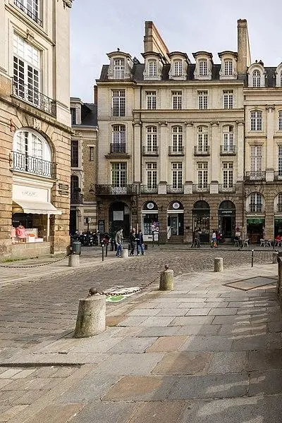 Foto von Gebäude - Édouard Hue (User:EdouardHue) - © Creative Commons (https://creativecommons.org/licenses/by-sa/4.0/deed.fr)