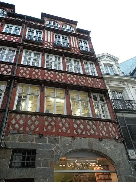Foto de Edificio - Pymouss - © Creative Commons (https://creativecommons.org/licenses/by-sa/4.0/deed.fr)