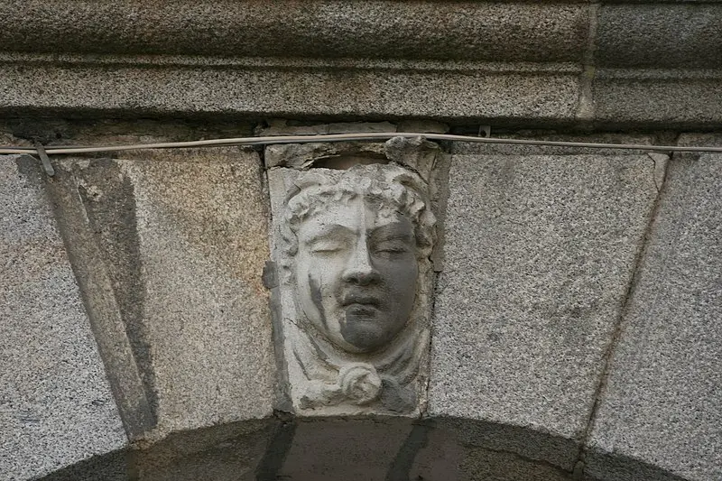 Foto di Edificio - Pymouss - © Creative Commons (https://creativecommons.org/licenses/by-sa/4.0/deed.fr)