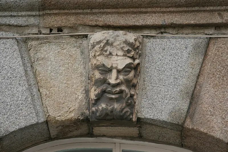 Foto di Edificio - Pymouss - © Creative Commons (https://creativecommons.org/licenses/by-sa/4.0/deed.fr)