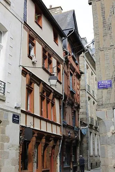 Foto di Casa - Pymouss - © Creative Commons (https://creativecommons.org/licenses/by-sa/4.0/deed.fr)