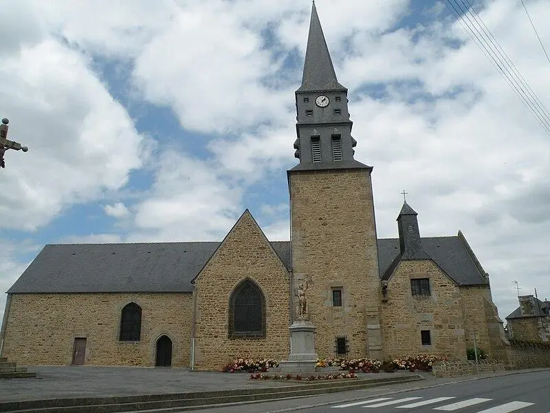 Foto von Saint-Anne Church - Pymouss - © Creative Commons (https://creativecommons.org/licenses/by-sa/4.0/deed.fr)