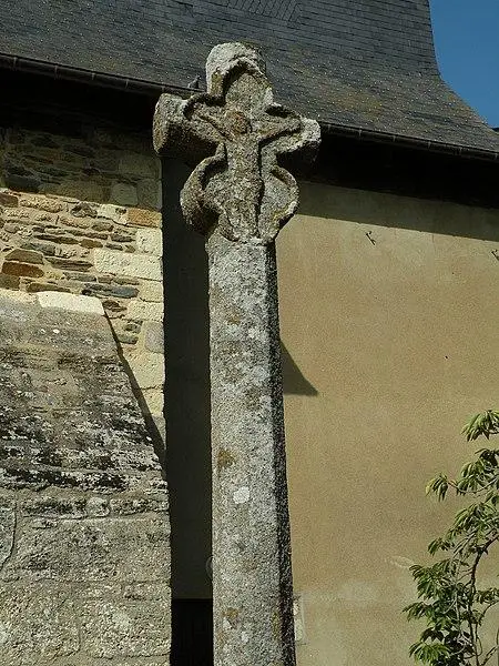 Foto di Croce del XV secolo - Pymouss - © Creative Commons (https://creativecommons.org/licenses/by-sa/4.0/deed.fr)