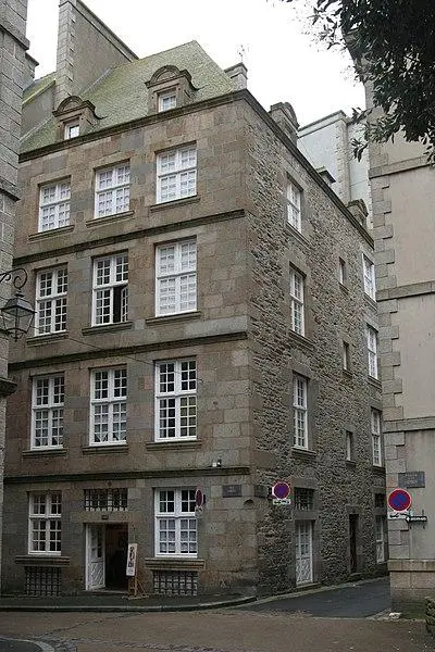 Foto di Edificio - Pymouss - © Creative Commons (https://creativecommons.org/licenses/by-sa/4.0/deed.fr)