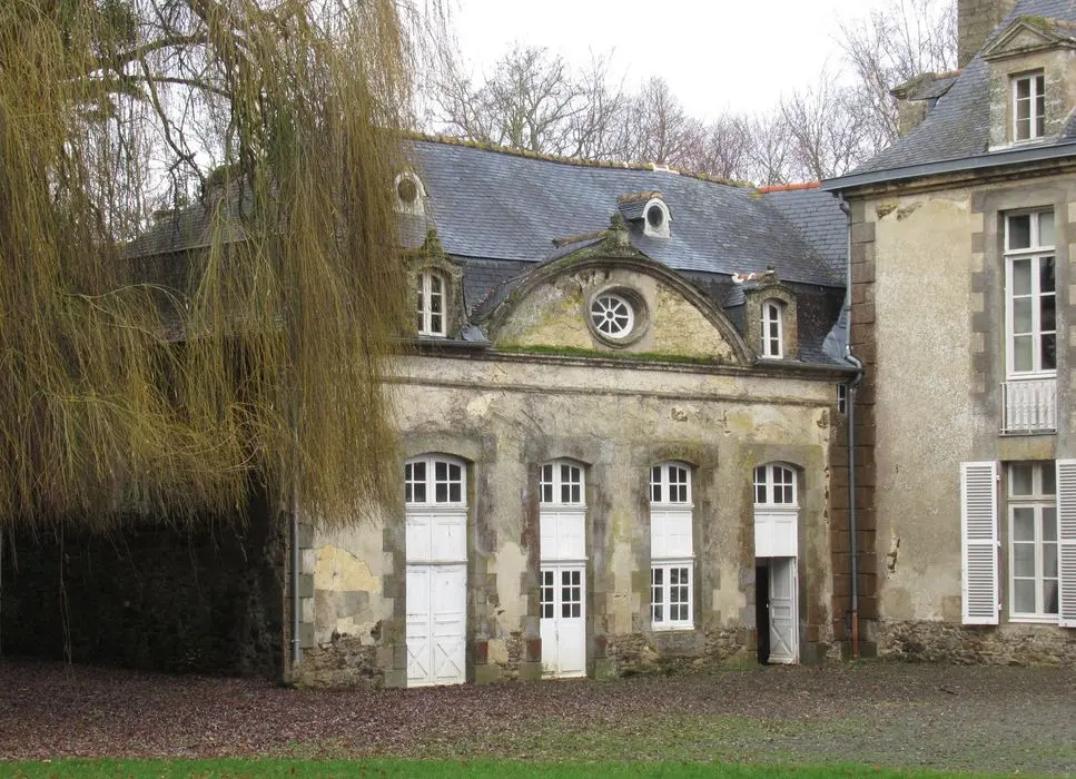 Foto di Castello di Tourdelain - POP Plateforme Ouverte du Patrimoine / Base Mérimée - ® Ministère de la Culture (France), Direction Régionale des Affaires Culturelles de Bretagne, tous droits réservés