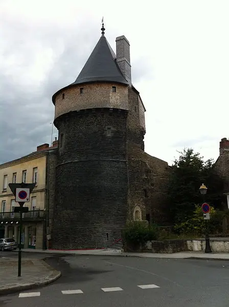 Foto de Tour Bridolle - B25es - © Creative Commons (https://creativecommons.org/licenses/by-sa/4.0/deed.fr)