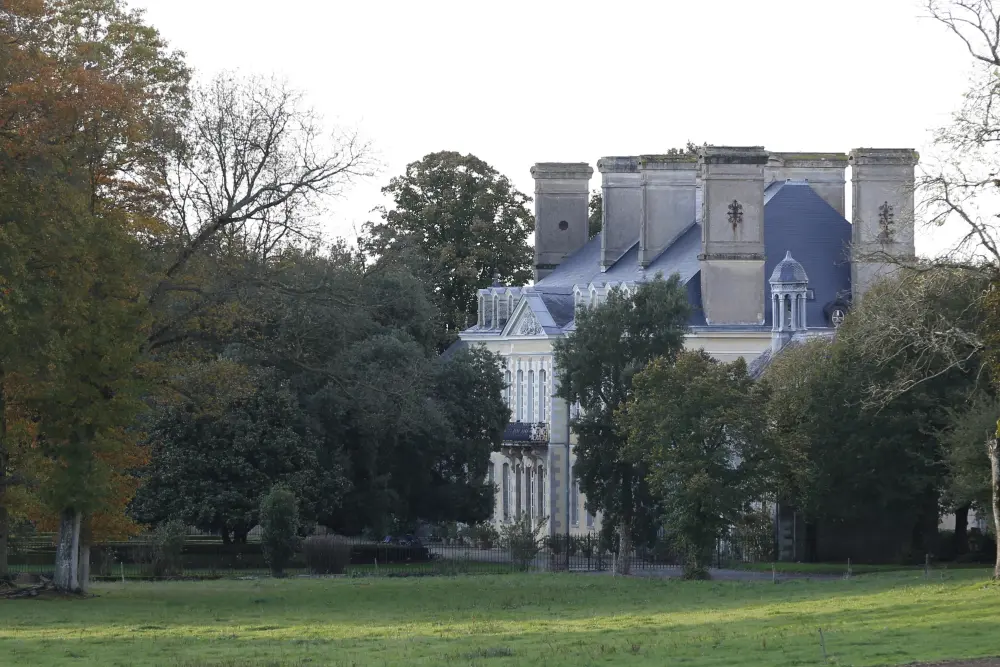 Foto di Castello di Plessix - Sous licence Creative Commons (https://creativecommons.org/licenses/by-sa/4.0/deed.fr) - Par Pymouss - © Creative Commons (https://creativecommons.org/licenses/by-sa/4.0/deed.fr)