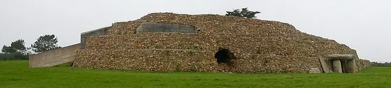 Picture of Dolmen of Petit-Mont - Farz brujunet - © Creative Commons (https://creativecommons.org/licenses/by-sa/4.0/deed.fr)