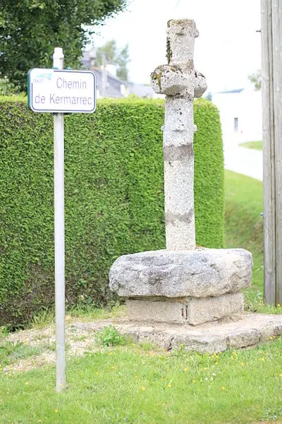 Picture of Kermarech cross - XIIIfromTOKYO - © Creative Commons (https://creativecommons.org/licenses/by-sa/4.0/deed.fr)