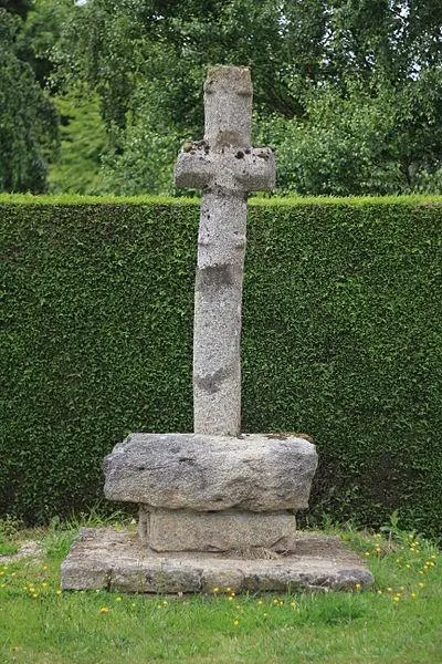 Picture of Kermarech cross - XIIIfromTOKYO - © Creative Commons (https://creativecommons.org/licenses/by-sa/4.0/deed.fr)