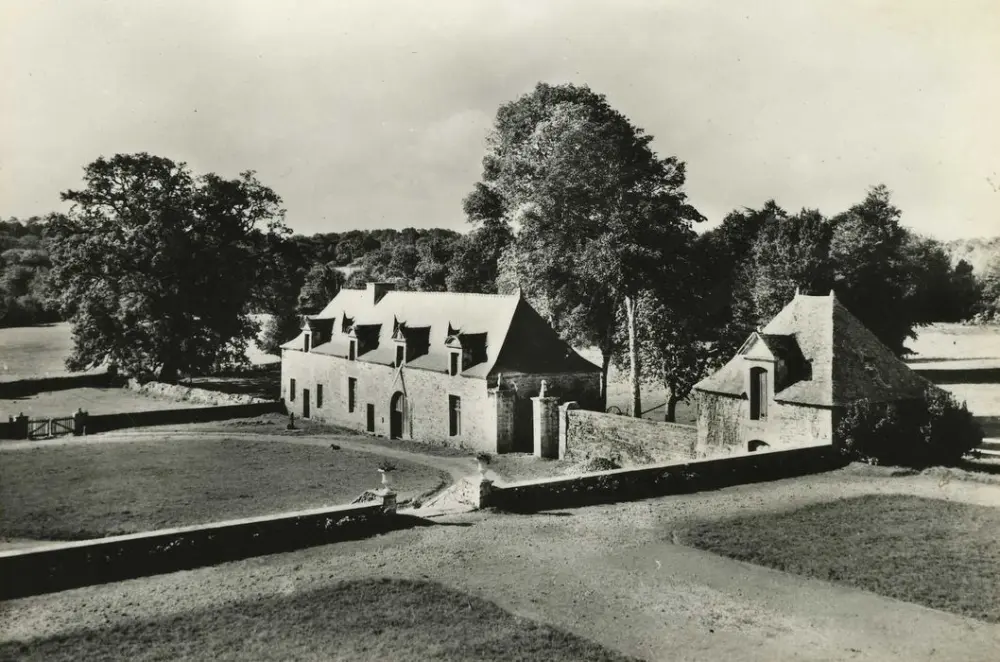 Foto de Castillo de Léhélec - POP Plateforme Ouverte du Patrimoine / Base Mérimée - © Ministère de la Culture (France), Médiathèque du patrimoine et de la photographie, tous droits réservés