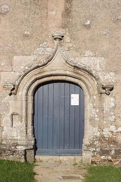 Picture of Saint-Cado Chapel - Llann Wé² - © Creative Commons (https://creativecommons.org/licenses/by-sa/4.0/deed.fr)