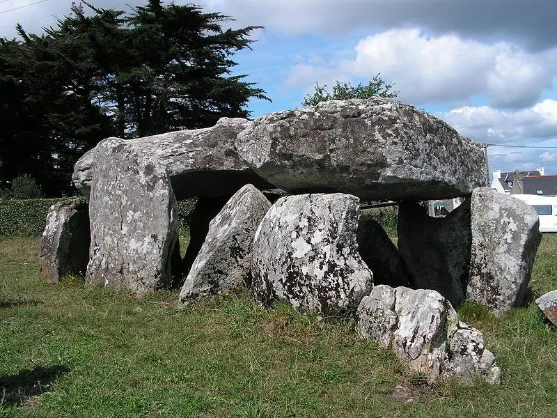 Foto de Dolmen en la galería - Linou74 - © Creative Commons (https://creativecommons.org/licenses/by-sa/4.0/deed.fr)
