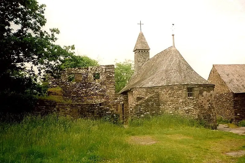 Foto von Saint-Jean-Kapelle - Farz brujunet - © Creative Commons (https://creativecommons.org/licenses/by-sa/4.0/deed.fr)
