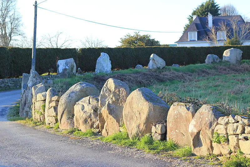 Foto von Cromlech bleibt - XIIIfromTOKYO - © Creative Commons (https://creativecommons.org/licenses/by-sa/4.0/deed.fr)