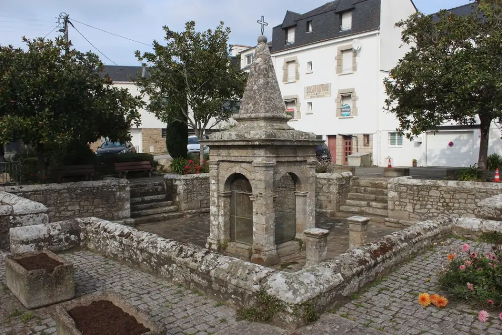 Foto di Fontana di santo corné - POP Plateforme Ouverte du Patrimoine / Base Mérimée - © Ministère de la Culture (France), Médiathèque du patrimoine et de la photographie, diffusion RMN-GP