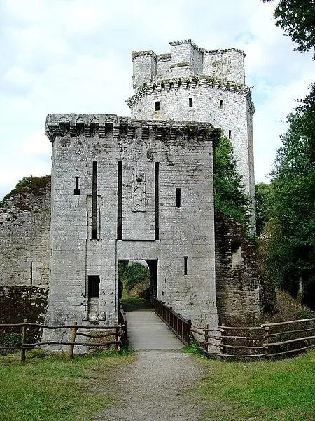 Foto von Ehemalige Festung oder altes Schloss von Largouët - Luna04 - © Creative Commons (https://creativecommons.org/licenses/by-sa/4.0/deed.fr)