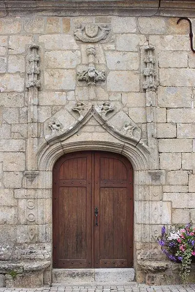 Foto von Kapelle von Langroës, auch bekannt als Kapelle des realen Kreuzes - Llann Wé² - © Creative Commons (https://creativecommons.org/licenses/by-sa/4.0/deed.fr)
