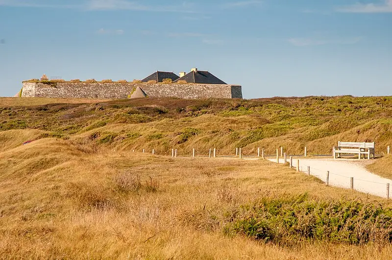 Foto von Überreste des Loch Forts - Fabrice DELLIER - © Creative Commons (https://creativecommons.org/licenses/by-sa/4.0/deed.fr)