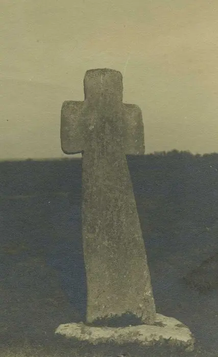 Picture of Monolith in granite - POP Plateforme Ouverte du Patrimoine / Base Mérimée - © Ministère de la Culture (France), Médiathèque du patrimoine et de la photographie, tous droits réservés