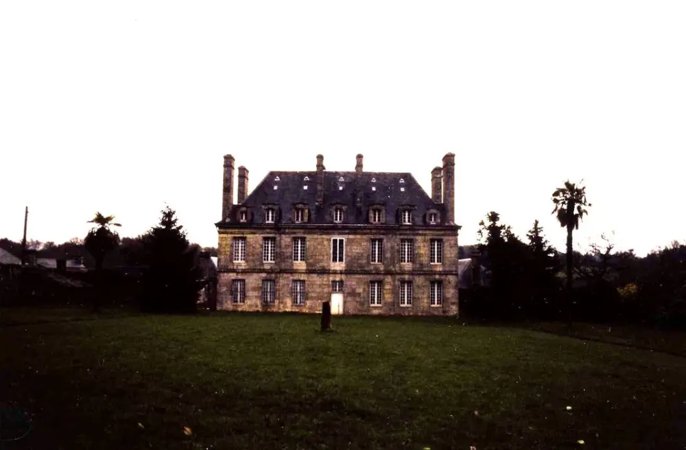 Photo de Château de Moustoirlan - POP Plateforme Ouverte du Patrimoine / Base Mérimée - © Ministère de la Culture (France), Médiathèque du patrimoine et de la photographie, tous droits réservés