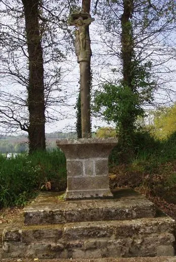 Picture of Kerentrech cross - Jean Jan - © Creative Commons (https://creativecommons.org/licenses/by-sa/4.0/deed.fr)