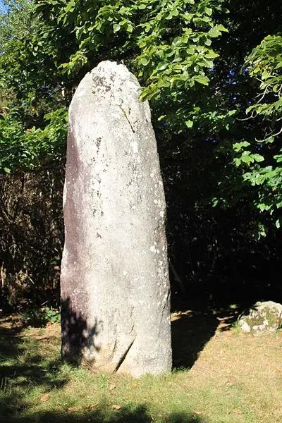 Photo de Menhir de Kerara - XIIIfromTOKYO - © Creative Commons (https://creativecommons.org/licenses/by-sa/4.0/deed.fr)