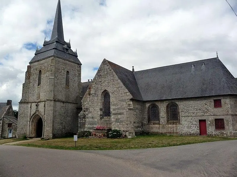 Foto von Notre-Dame-de-Carmès und Brunnenkapelle in der Nähe - Odulcidovul - © Creative Commons (https://creativecommons.org/licenses/by-sa/4.0/deed.fr)