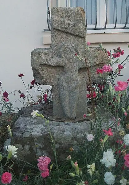 Photo de Croix dite Croix aux Morts - Votre pseudonyme ici - © Creative Commons (https://creativecommons.org/licenses/by-sa/4.0/deed.fr)