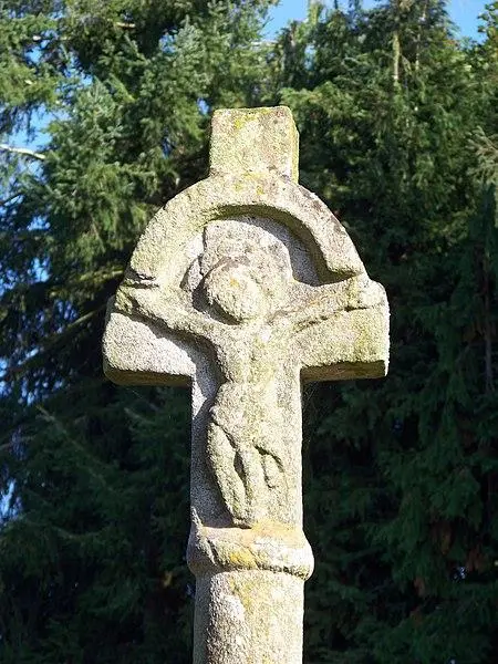 Photo de Croix de Villenard - Farz brujunet - © Creative Commons (https://creativecommons.org/licenses/by-sa/4.0/deed.fr)