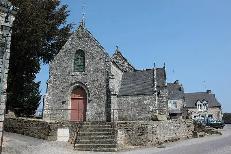 Photo de Eglise Saint-Aubin - Llann Wé², ex-Week-et-pédia - © Creative Commons (https://creativecommons.org/licenses/by-sa/4.0/deed.fr)
