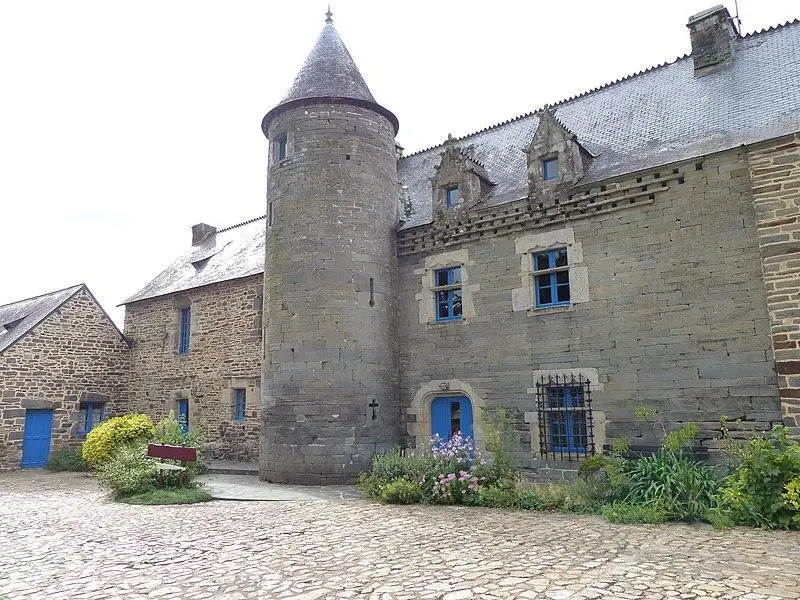 Photo de Ancien château de la Villeneuve, dit ferme du Gros Chêne - Tsaag Valren - © Creative Commons (https://creativecommons.org/licenses/by-sa/4.0/deed.fr)