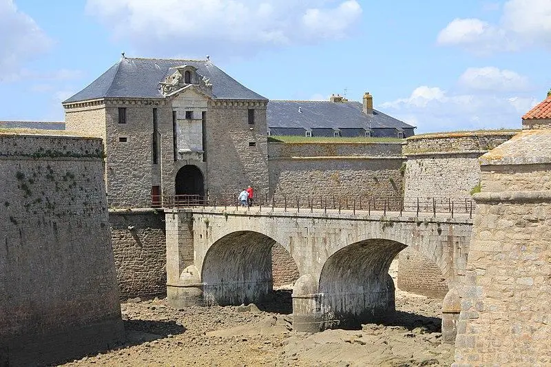 Foto de Fortificaciones de la ciudad: Ciudadela y Ramparts - user:XIIIfromTOKYO - © Creative Commons (https://creativecommons.org/licenses/by-sa/4.0/deed.fr)
