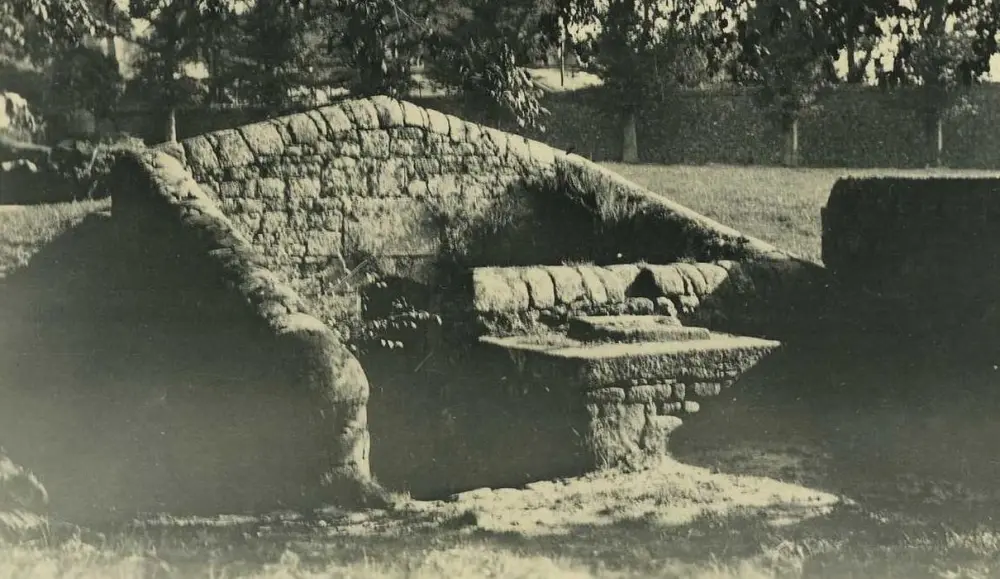 Foto de Recuerdo Fuente - POP Plateforme Ouverte du Patrimoine / Base Mérimée - © Ministère de la Culture (France), Médiathèque du patrimoine et de la photographie, tous droits réservés