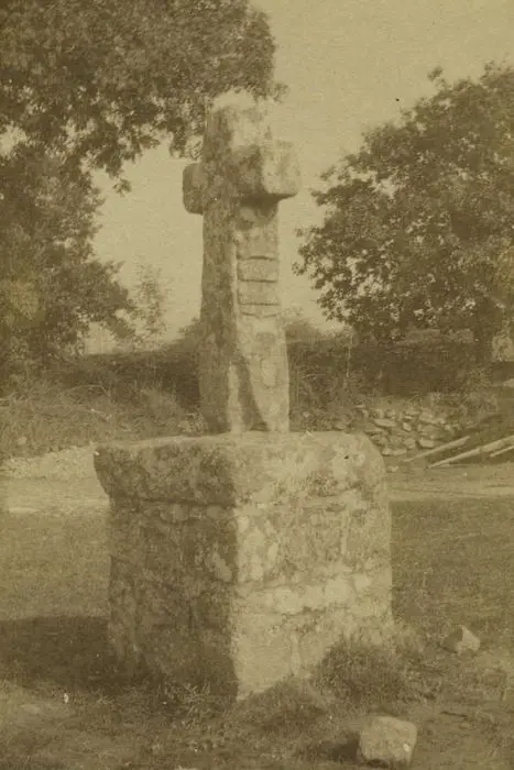 Picture of Buttes cross - POP Plateforme Ouverte du Patrimoine / Base Mérimée - © Ministère de la Culture (France), Médiathèque du patrimoine et de la photographie, tous droits réservés