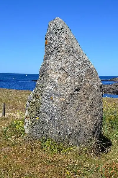 Foto von Pointe-de-Guéitte Menhir - Liberliger - © Creative Commons (https://creativecommons.org/licenses/by-sa/4.0/deed.fr)