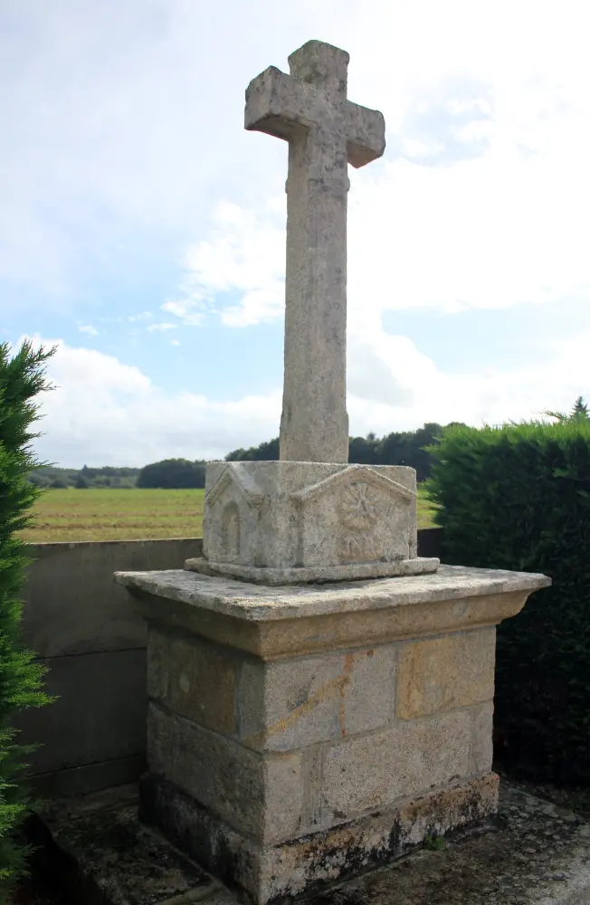 Foto von Friedhof - Sous licence Creative Commons (https://creativecommons.org/licenses/by-sa/4.0/deed.fr) - Par XIIIfromTOKYO - © Creative Commons (https://creativecommons.org/licenses/by-sa/4.0/deed.fr)