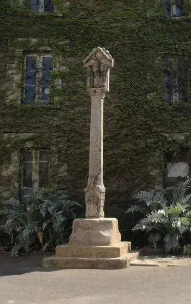 Photo de Croix du 16e siècle - Gwen4435 - © Creative Commons (https://creativecommons.org/licenses/by-sa/4.0/deed.fr)