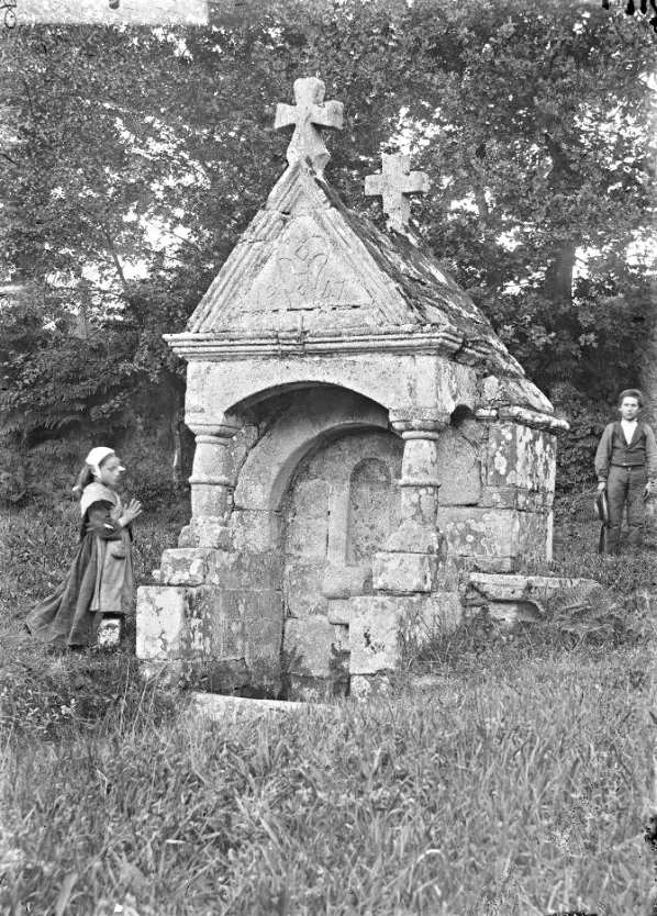 Foto de Fuente de Saint-Servais y su Washhouse - Sous licence Creative Commons (https://creativecommons.org/licenses/by-sa/4.0/deed.fr) - Par Moreau.henri - © Creative Commons (https://creativecommons.org/licenses/by-sa/4.0/deed.fr)