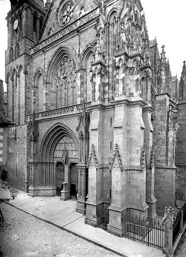 Photo de Cathédrale Saint-Pierre - POP Plateforme Ouverte du Patrimoine / Base Mérimée - © Ministère de la Culture (France), Médiathèque du patrimoine et de la photographie, diffusion RMN-GP