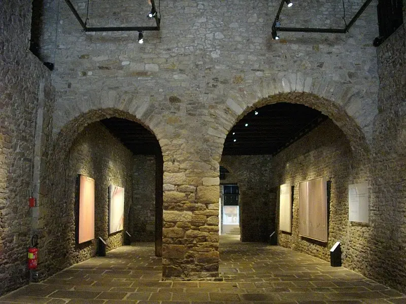 Photo de Ancienne cohue - Fab5669 - © Creative Commons (https://creativecommons.org/licenses/by-sa/4.0/deed.fr)