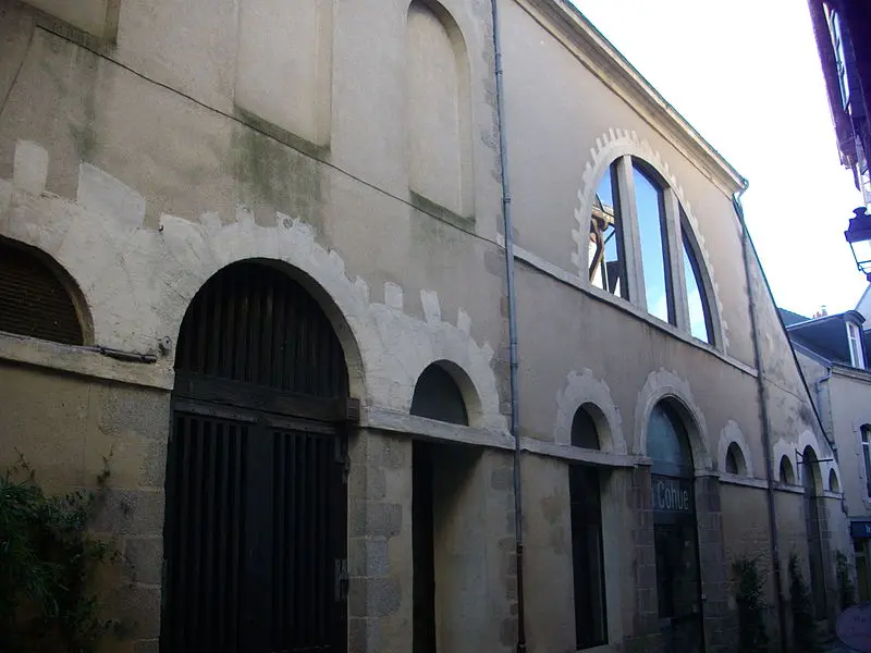 Photo de Ancienne cohue - Fab5669 - © Creative Commons (https://creativecommons.org/licenses/by-sa/4.0/deed.fr)