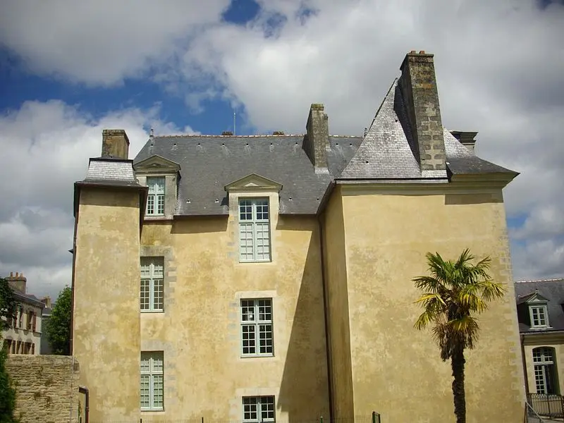 Foto von Limur Hotel - Fab5669 - © Creative Commons (https://creativecommons.org/licenses/by-sa/4.0/deed.fr)